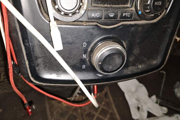 Used New Gonow Aoteng 2022 Pure Electric Van 41.93 kWh Hengtian Guoxuan
