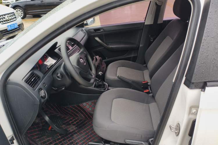 Used Volkswagen Santana 2016 1.6L Manual Fashion Edition Left Front Seat