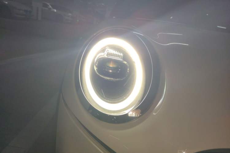 Used MINI MINI 2021 1.5T COOPER Artist
