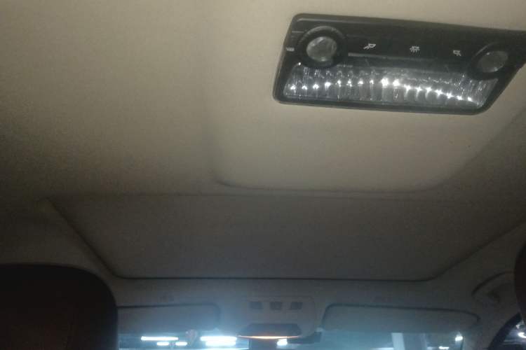 Used BMW 5 Series 2014 520Li Elegant Model
