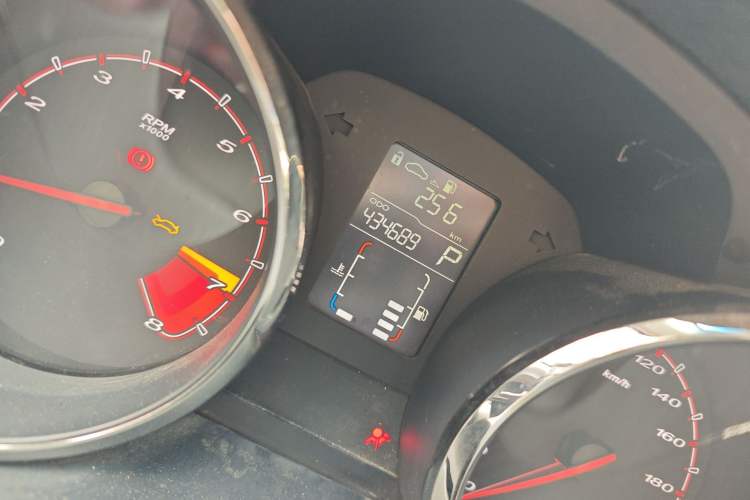 Used MG 5 2012 1.5L Automatic Elite Edition Odometer Close Up