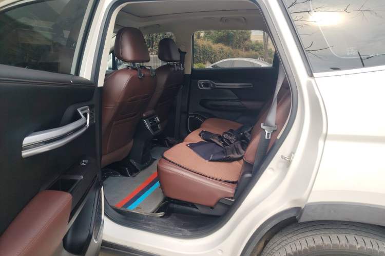 Used Geely Auto Haoyue 2022 1.8TD DCT Luxury 7-Seater
