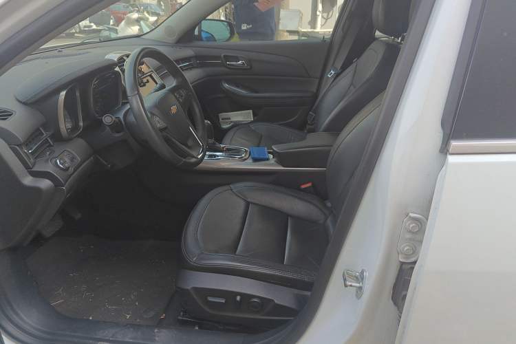 Used Chevrolet Malibu 2013 2.4L Automatic Flagship Edition
