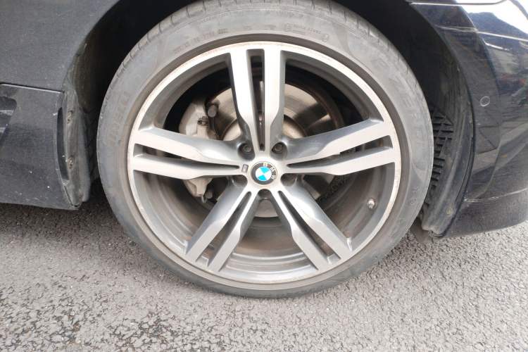 Used BMW 6 Series GT 2021 Restyled 630i M Sport Package Right Front Wheel Hub