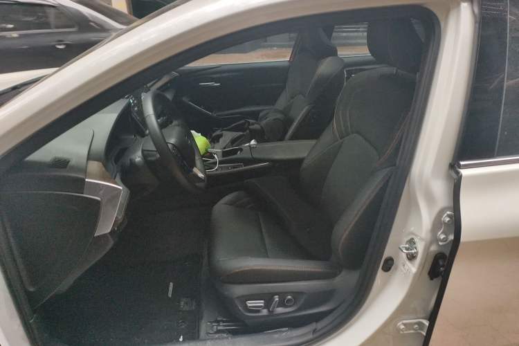 Used Toyota Avalon 2024 Dual-Motor 2.0L Luxury Edition Left Front Seat