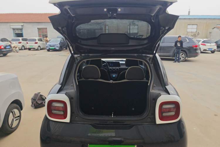 Used ORA Black Cat 2022 351 km HelloKitty Collaboration Edition Lithium-Ion Battery
