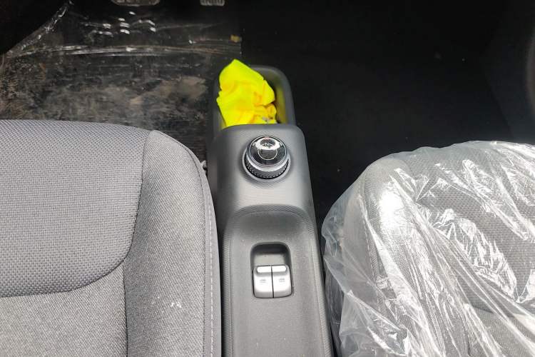 Used Wuling Zhiguang New Energy 2025 Comfort Model Gear Lever