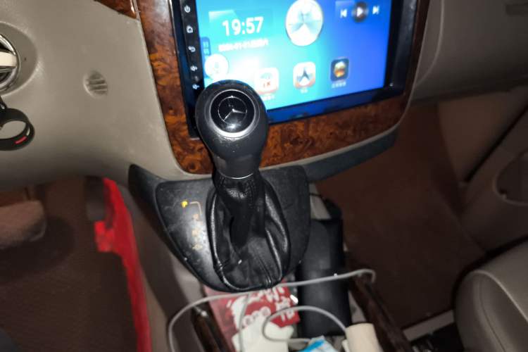 Used Mercedes-Benz Viano 2011 2.5L Navigator Edition
