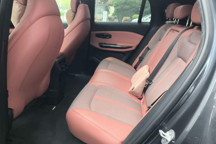 Used Nio EC6 2020 605 km Sport Edition Left Rear Seat