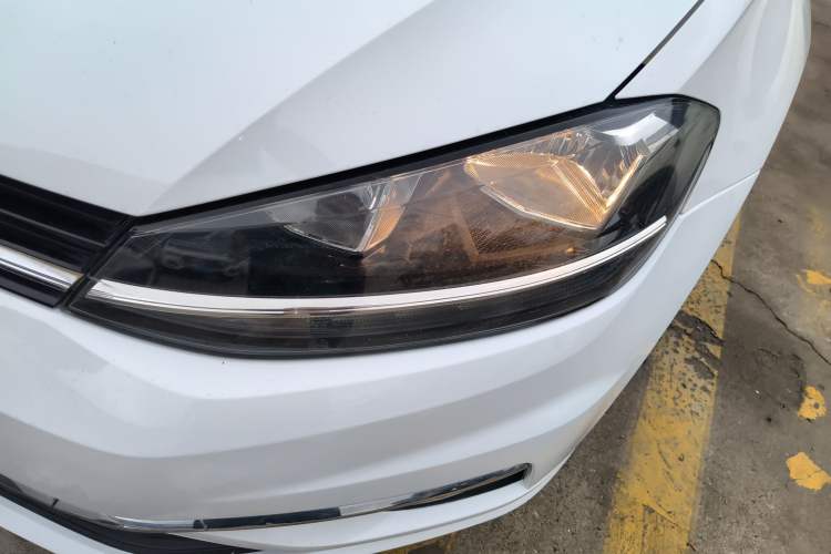 Used Volkswagen Golf 2018 230TSI Automatic Comfort Model Left Front Headlight