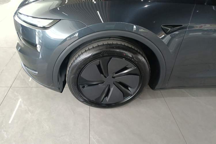 Used Tesla Model Y 2025 Rear-Wheel-Drive Version Left Front Wheel Hub