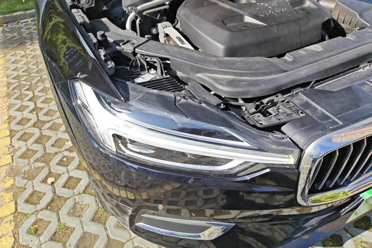 Used Volvo XC60 2019 T5 4x4 Smart Edition China VI Standard
