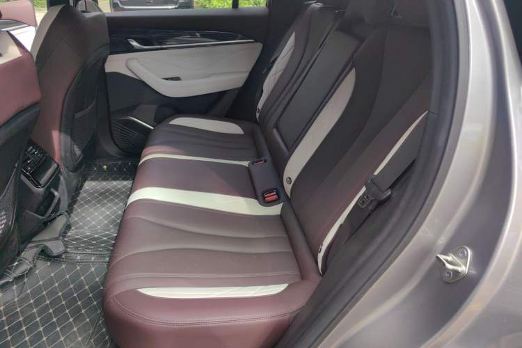 Used Geely Auto Monjaro L 2024 2.0TD High-Power Automatic Two-Wheel Drive Yunqi Version