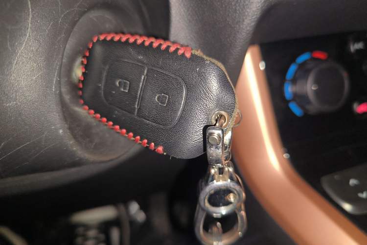 Used Dongfeng NAMMI BOX 2022 Champion Edition Light Wind Version 201KM Standard Model Vehicle Key