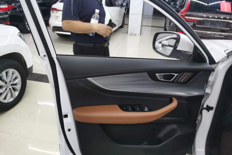 Used Chery Tiggo 8 PLUS 2021 290TGDI DCT Haoyao Edition