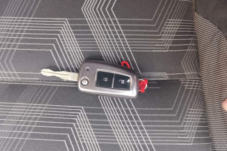 Used Nissan Kicks 2019 1.5L Manual Cool Edition
