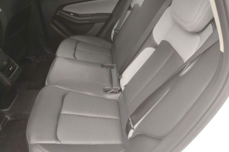 Used CHANGAN NEVO Q05 2024 All-New Flavorful Edition 125 Flagship Model - CATL Left Rear Seat