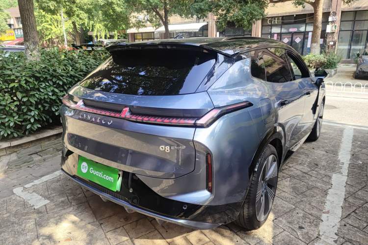 Used Lynk & Co 08 EM-P 2025 220 km All-Wheel-Drive Performance Halo
