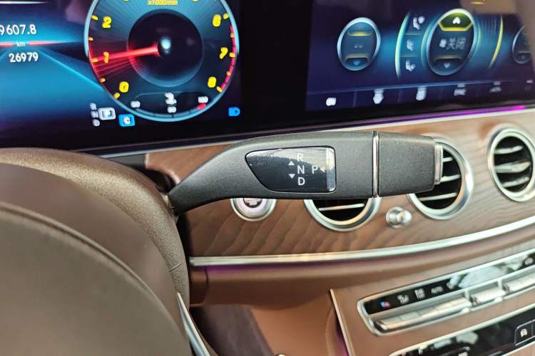 Used Mercedes-Benz E-Class 2023 E 300 L Luxury Model Gear Lever