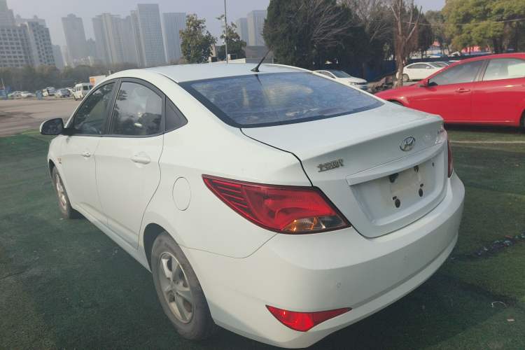 Used Hyundai Verna (older generation) 2016 1.4L Automatic Smart GLS
