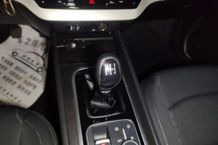 Used Cowin Xuanjie 2020 Revised Version 1.5L Manual - Yue Gear Lever