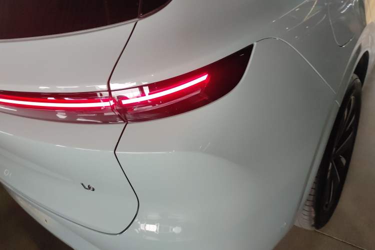 Used Li Auto L6 2025 Max Smart Refresh Edition
