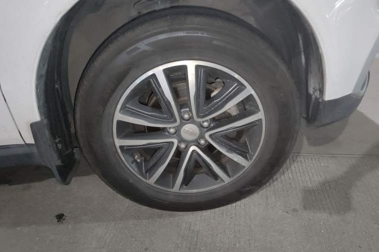 Used Geely Auto Vision X6 2018 1.4T CVT 4G Connected Flagship Edition Right Front Wheel Hub