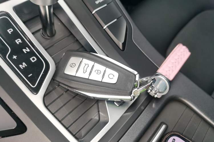 Used Geely Auto Emgrand GL 2021 UP 1.4T CVT Leading Edition