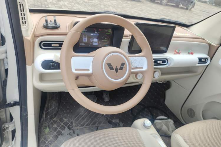 Used Wuling Hongguang MINIEV 2024 3rd Generation 215km Youth Edition Steering Wheel