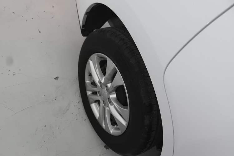 Used Haval M6 2019 1.5T Manual Two-Wheel Drive Urban Version China VI Standard Exterior 5