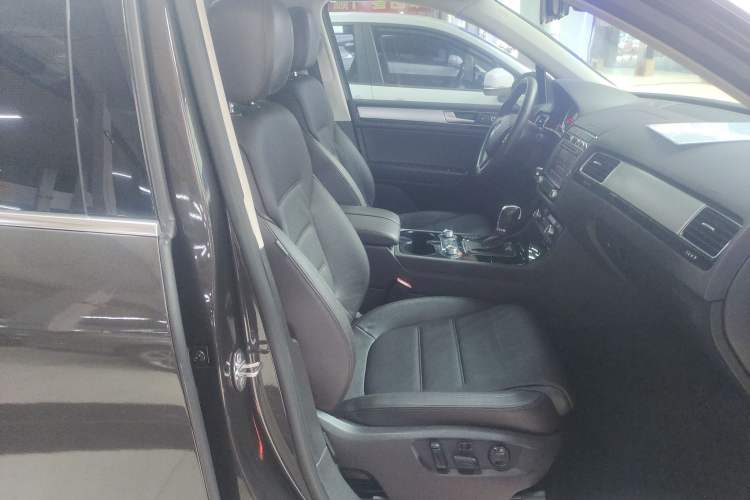 Used Volkswagen Touareg 2017 3.0 TSI Touareg Model
