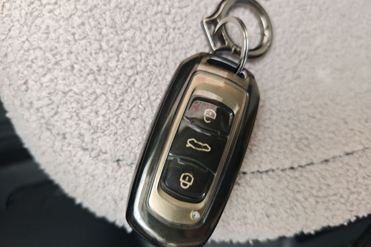 Used Geely Galaxy Panda 2025 210km Panda Rider Interior 1