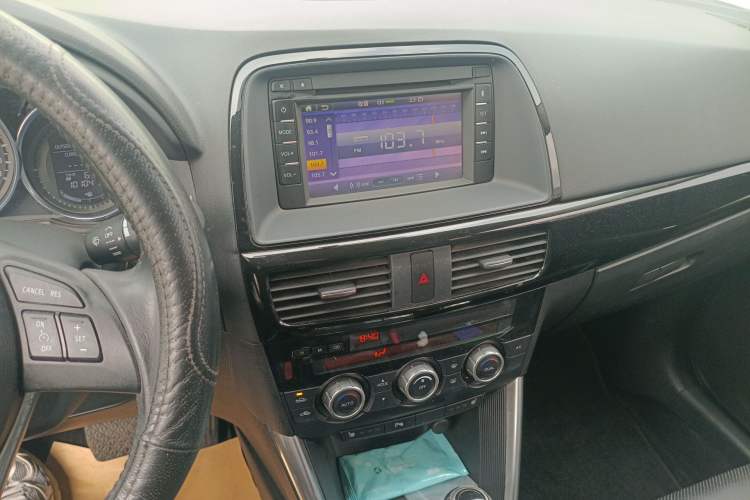 Used Mazda CX-5 2013 2.5L Automatic 4x4 Luxury Version Audio And AC Panel