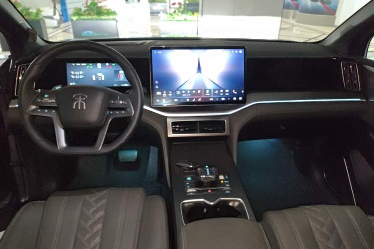 Used BYD Song L DM-i 2025 Intelligent Driving Version 112 km Beyond-Range Type