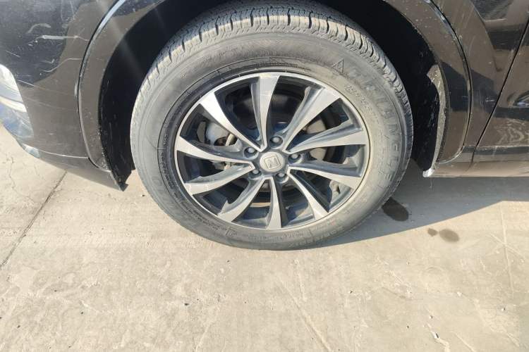 Used Zotye SR7 2016 1.5T Manual Cube Road Edition China IV Standard
