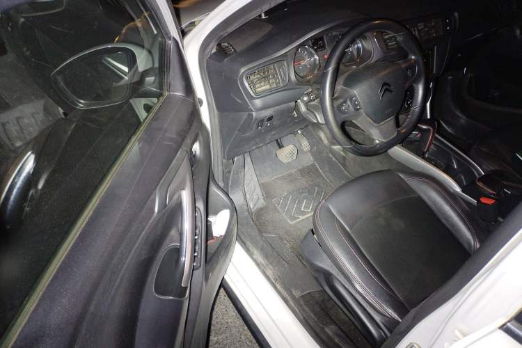 Used Citroen C3-XR 2015 1.6L Automatic Pioneer Model
