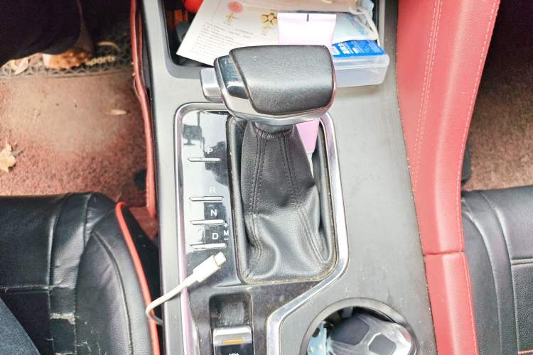 Used CHANGAN CS75 PLUS 2020 1.5T Automatic Luxury Version Gear Lever