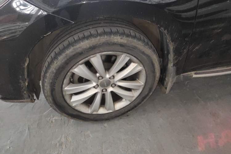 Used Haval H2 2016 Red-Label 1.5T Manual Two-Wheel Drive Luxury Model Left Front Wheel Hub