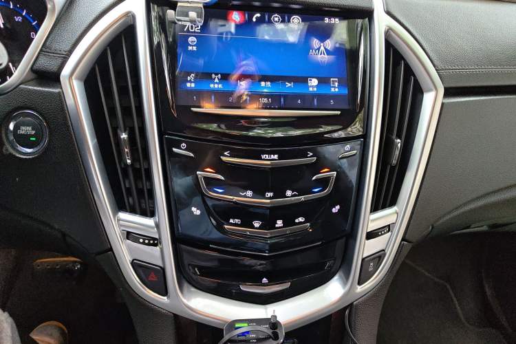 Used Cadillac SRX 2015 3.0L Elite Model Audio And AC Panel