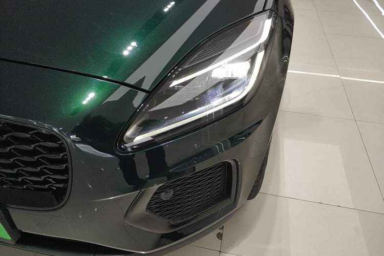 Used Jaguar E-PACE 2024 YAO Black Sport Edition R-DYNAMIC SE BLACK