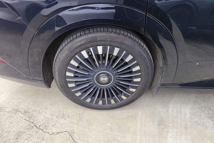 Used XPeng X9 2025 740 Ultra-Long Range Max