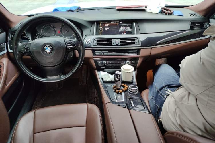 Used BMW 5 Series 2011 520Li Elegant Model