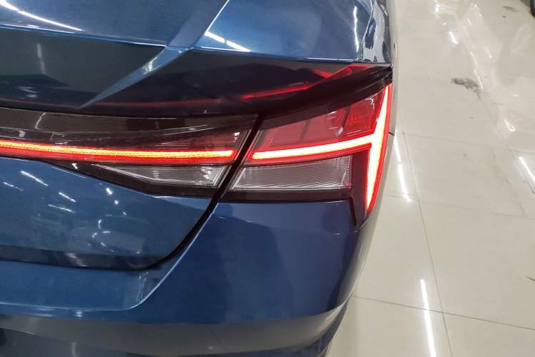 Used Hyundai Elantra 2022 1.5L CVT LUX Prestige Edition