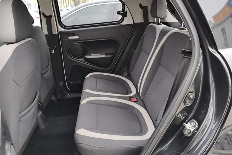 Used ORA Black Cat 2021 301 km Basic Version
