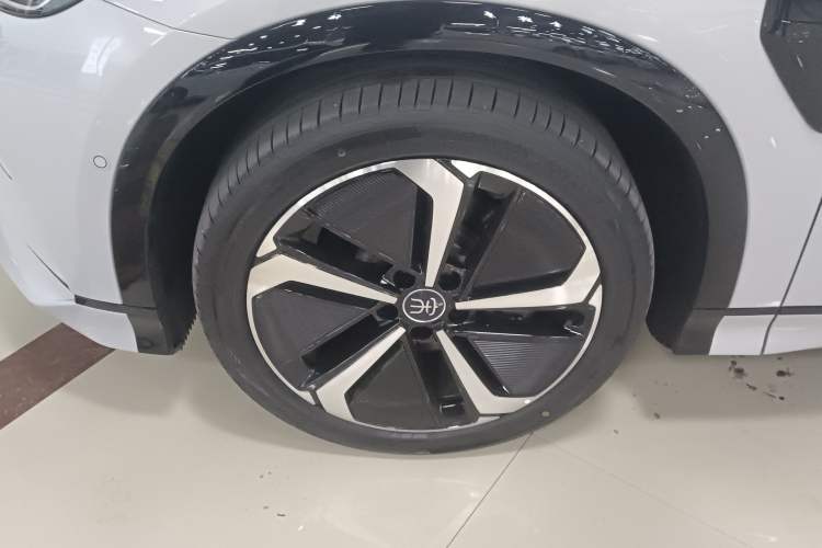 Used BYD Song L EV 2025 662 km Advanced Intelligent Driving Version