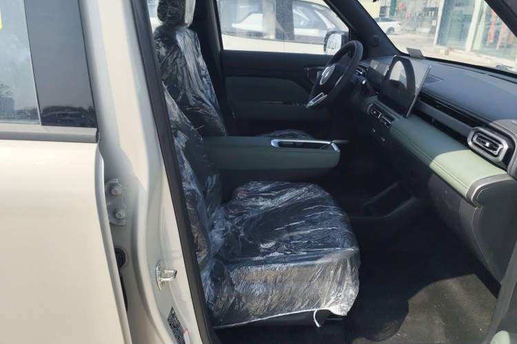 Used Baojun Spark EUV 2026 Model 401km Flagship Edition

