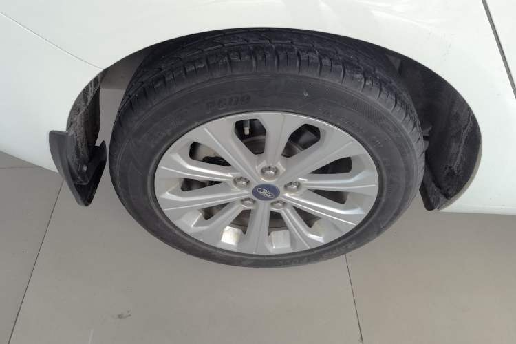 Used Ford Escort 2017 Happiness Edition 1.5L Automatic Fashion Version