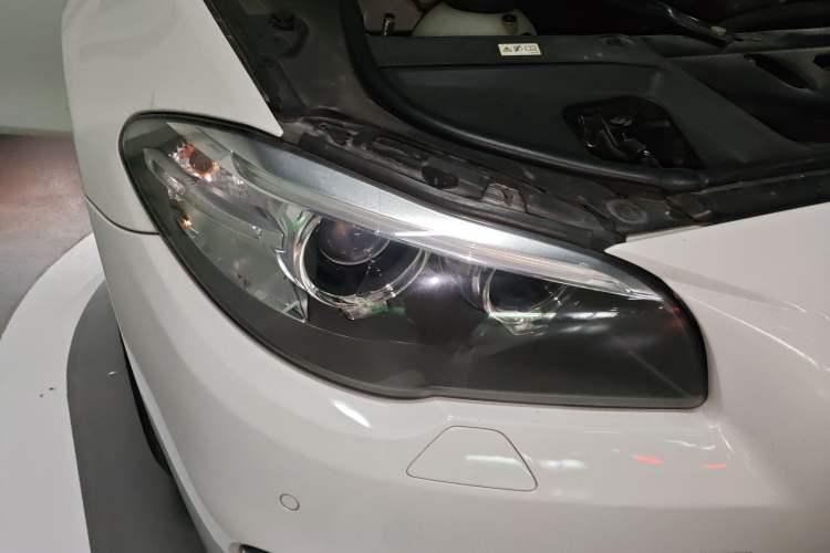 Used BMW 5 Series 2014 525Li Luxury Design Package
