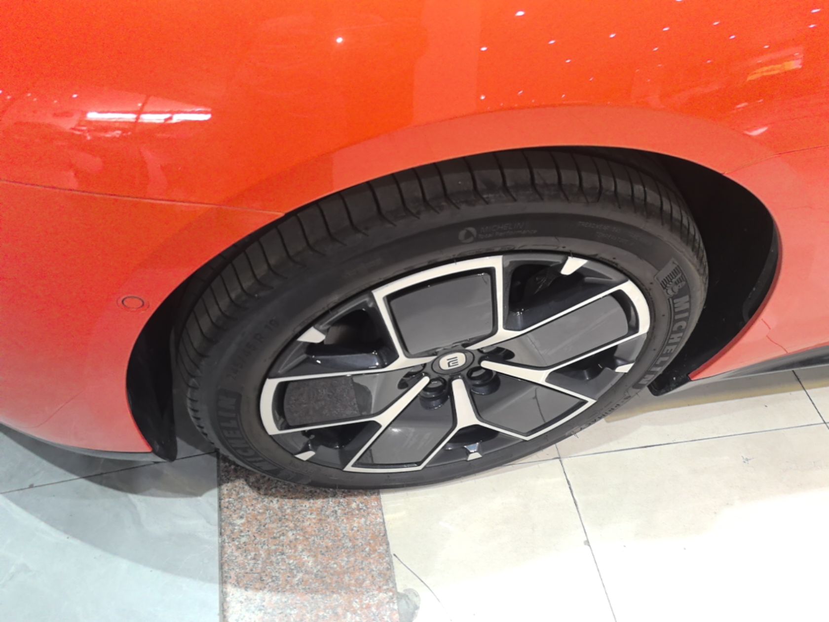 Xiaomi Auto SU7 2024 Rear-Drive Long-Range Intelligent Driving Version — снимка 10