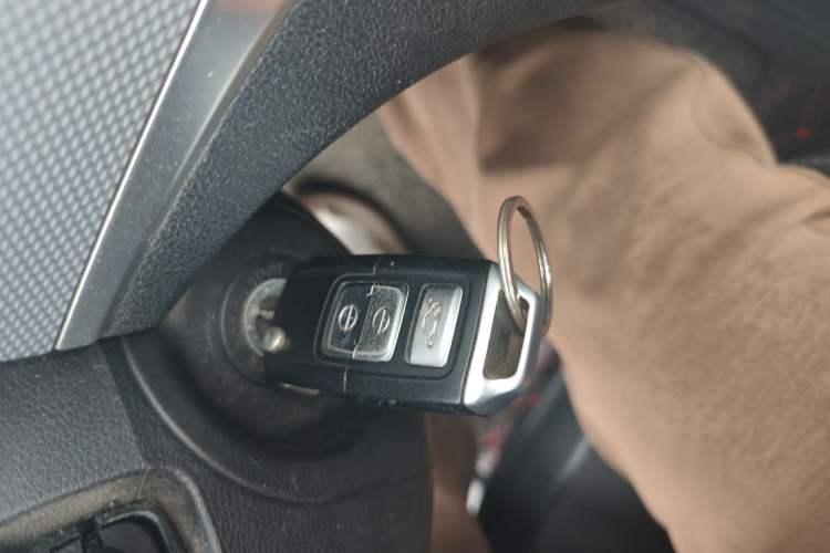 Used Bestune B30 2016 1.6L manual luxury version
